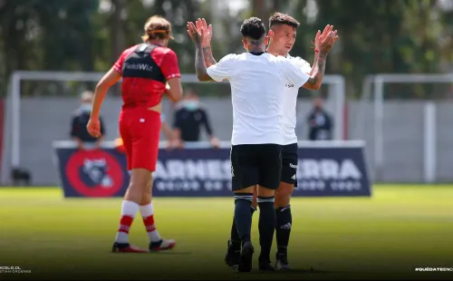 Leonardo Valencia en el amistoso contra Curicó Unido