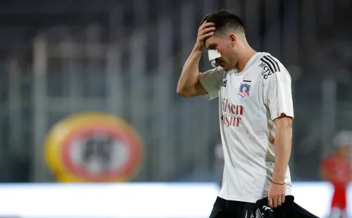 César Fuentes tuvo que salir del partido contra Unión La Calera por un fuerte codazo en su nariz / FOTO: Agencia Uno