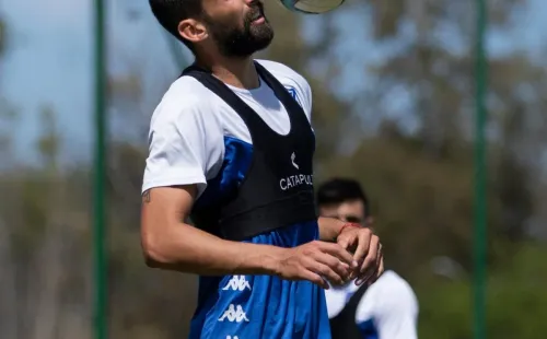Emiliano Amor no llega a Colo Colo