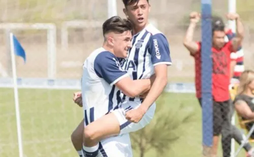 Favio Cabral junto a Pablo Solari en Talleres