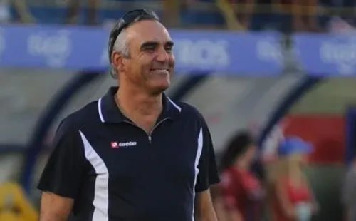 Ricardo Dabrowski no entiende el modo de trabajo que tiene Blanco y Negro. | Foto: Archivo.