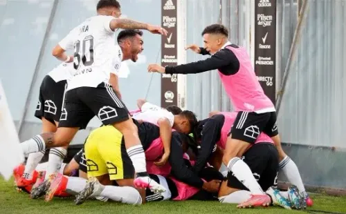 Gabriel Suazo debutó en Superclásicos llevando la jineta de capitán. | Foto: Colo Colo.