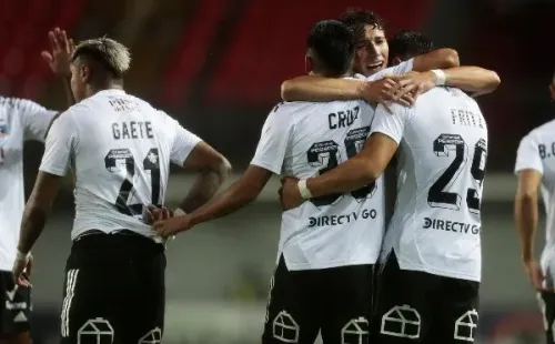 Muchos juveniles albos jugaron ante Ñublense sin tener competencia en las divisiones inferiores. | Foto: Agencia UNO.