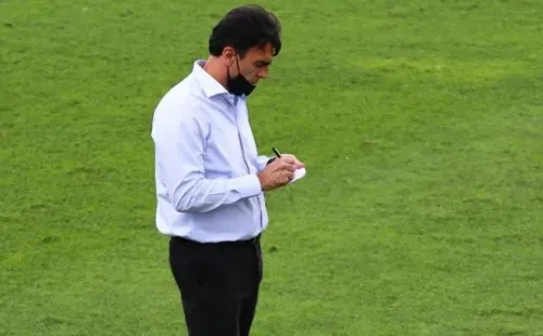 Gustavo Quinteros tendrá que decidir quién queda fuera de la nómina | Foto: archivo