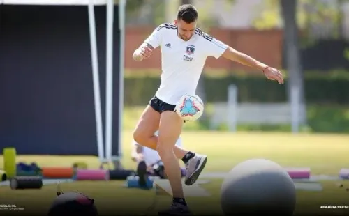 Zaldivia entrena en el equipo titular | Foto: Colo Colo Oficial.