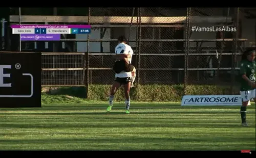 Colo Colo Femenino celebra en Macul