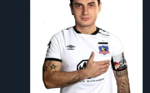 El streamer la rompió con foto editada con la camiseta del Cacique.