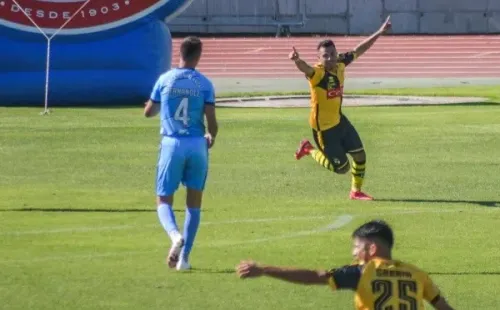 José Aguilera viene de anotar el gol que le dio el triunfo a Coquimbo en Primera B / FOTO: Agencia Uno