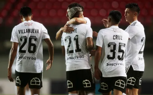 Gaete y Villanueva tuvieron participación en el accidentado partido contra Ñublense / FOTO: Agencia Uno