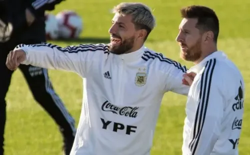 El Kun junto a Messi