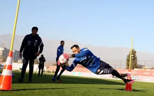 Claudio Bravo encabezará el once de la Roja / FOTO: Comunicaciones ANFP