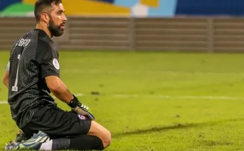 Claudio Bravo fue destacado por Marcelo Vega / FOTO: Agencia Uno