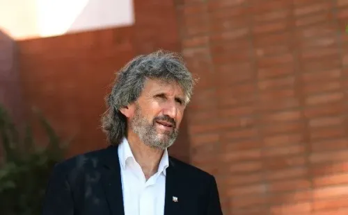 Daniel Morón fue uno de los encargados de comunicar la decisión a los futbolistas.