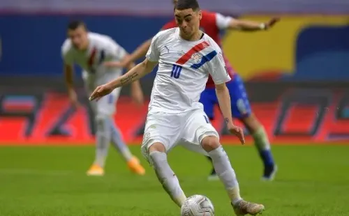 Almirón puso el 2 a 0. Fuente: Getty Images.