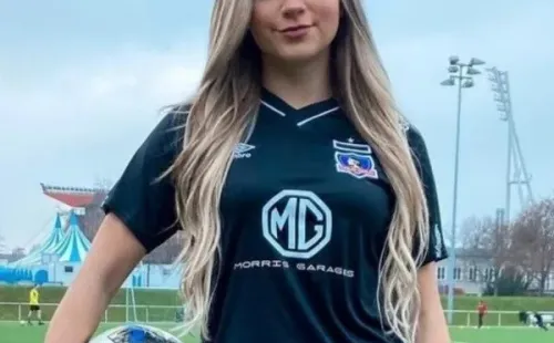 Jullien Ramírez con la camiseta de Colo Colo / FOTO: Instagram