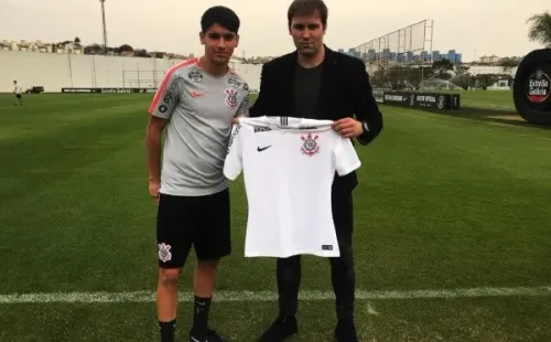 Angelo Araos en Corinthians
