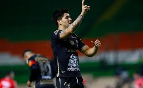Victor Dávila es uno de los nombres que maneja Colo Colo para reemplazar a Martín Rodríguez / FOTO: Getty Images