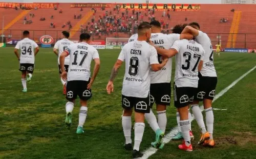 Colo Colo quiere seguir con los abrazos este miércoles por la Copa Chile. | Foto: Agencia UNO.