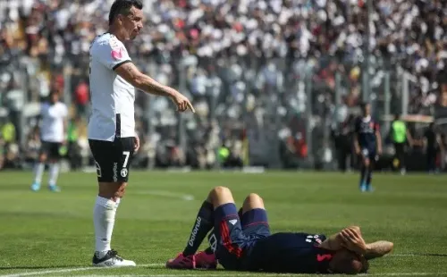 Esteban Paredes en Colo Colo vs Universidad de Chile