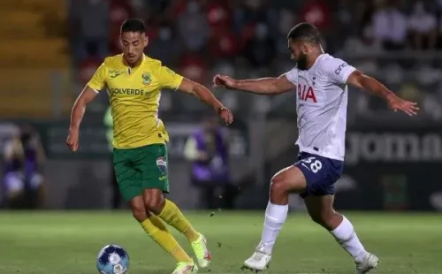 Juan Delgado ya lleva varios partidos de titular en esta temporada 2021-22. | Foto: Paços Ferreira.