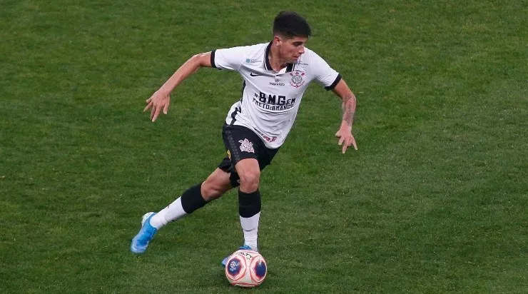 Ángelo Araos
