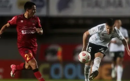 Santos podría debutar ante Ñublense.