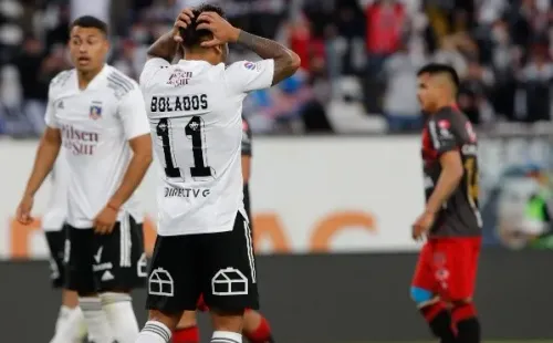 Colo Colo no pudo romper el cerco defensivo de Ñublense. | Foto: Agencia UNO.