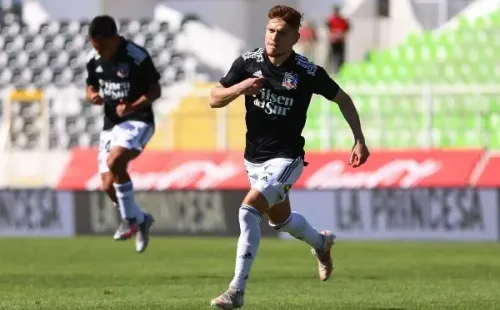Leonardo Gil anotó el 2-1 con un golazo de tiro libre. | Foto: Agencia UNO.