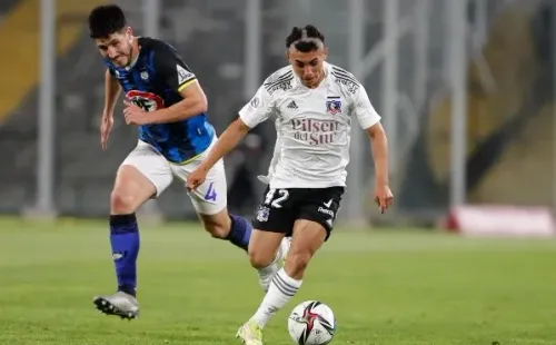 Thompson ingresó a los 87′ por Pablo Solari en el triunfo ante Huachipato. | Foto: Agencia UNO.