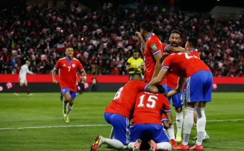 Los de Martín Lasarte lo ganan y se están metiendo en la pelea por un cupo al Mundial de Qatar 2022. Fuente: Agencia UNO.