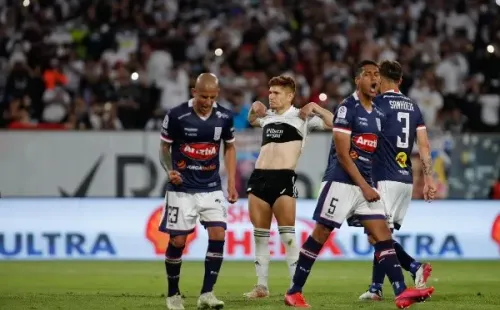 Leonardo Gil tuvo el 1-0 en sus pies, pero sorpresivamente fallaría desde el punto penal. | Foto: Agencia UNO.