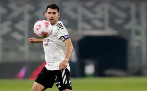 César Fuentes como capitán en Colo Colo