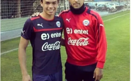 Gabriel Suazo y Arturo Vidal en La Roja