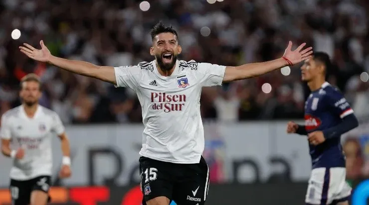 Amor anotó un penal vital para el Cacique ante Melipilla. | Foto: Agencia UNO.