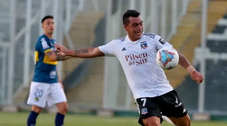 Esteban Paredes tuvo una triste salida de Colo Colo al término de la temporada 2020. | Foto: Agencia UNO.