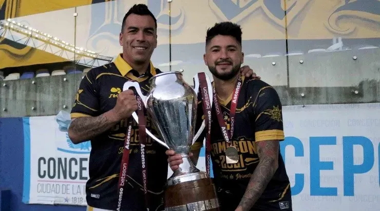 Esteban Paredes se consagró campeón con Coquimbo Unido en la Primera B. | Foto: Agencia UNO.