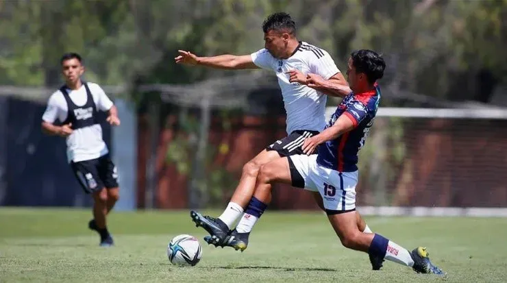 Iván Morales viene de convertir un doblete en un amistoso ante Deportes Recoleta. | Foto: Colo Colo.