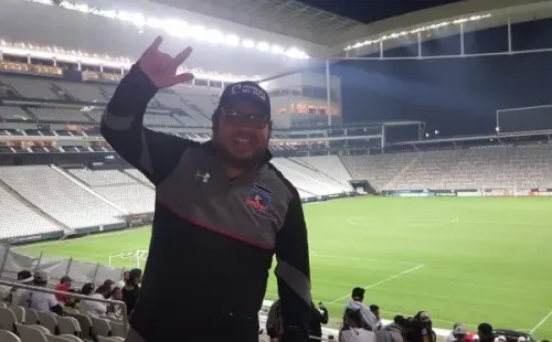 Chupete llegó hasta Brasil para alentar a Colo Colo.