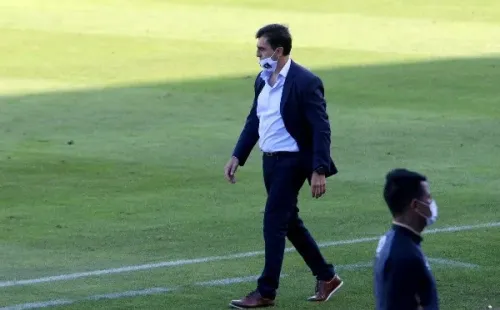 Gustavo Quinteros se refirió a los posibles refuerzos albos.