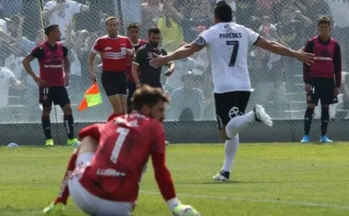 Esteban Paredes goleador histórico.