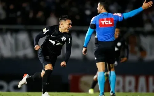 Bragantino posible rival de Colo Colo en la Noche Alba