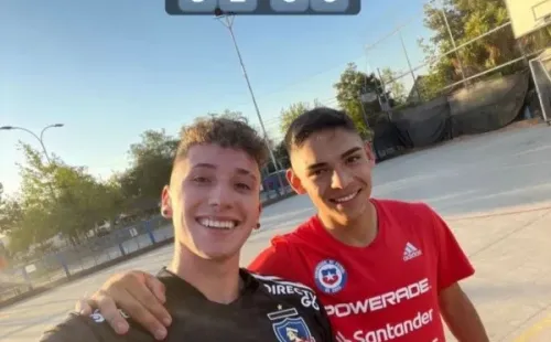 Luciano Arriagada compartió imágenes jugando una pichanga navideña con su amigo Joan Cruz / FOTO: Instagram