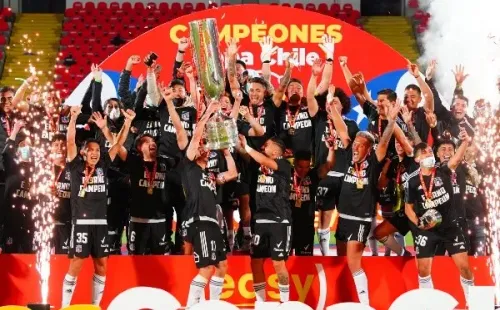 Con anotaciones de Pablo Solari y Joan Cruz, Colo Colo derrotó a Everton y se coronó campeón de la Copa Chile. Fuente: Guillermo Salazar.