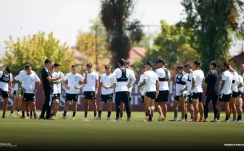 El plantel de Colo Colo ya viaja rumbo a Buenos Aires para realizar su pretemporada / FOTO: Colo Colo