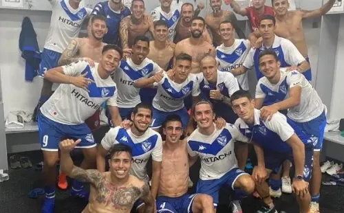 Lucero y Amor compartiendo camarín en Vélez Sarsfield durante la temporada 2022. | Foto: Instagram.