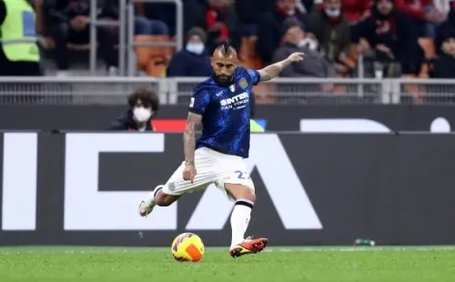 Arturo Vidal lucha por ser titular en el Derby della Madonnina / FOTO: Getty Images