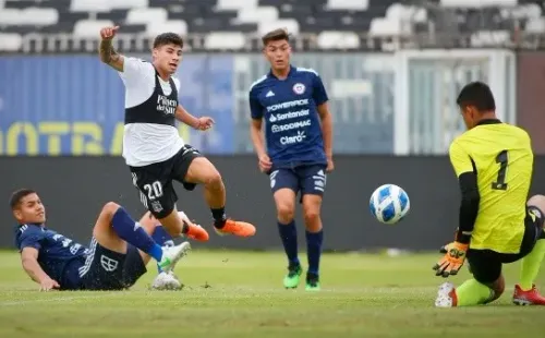 Alexander Oroz sumó fútbol tras haberse perdido los últimos dos partidos / FOTO: Colo Colo