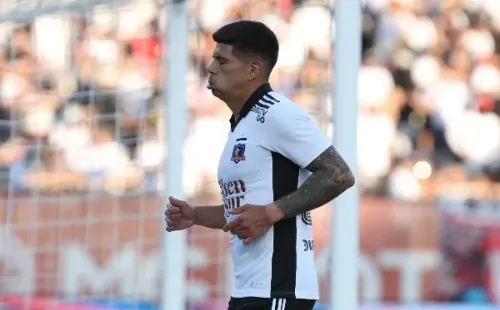 Esteban Pavez dejó atrás su suspensión y podrá estar en el Superclásico. Fuente: Agencia UNO.
