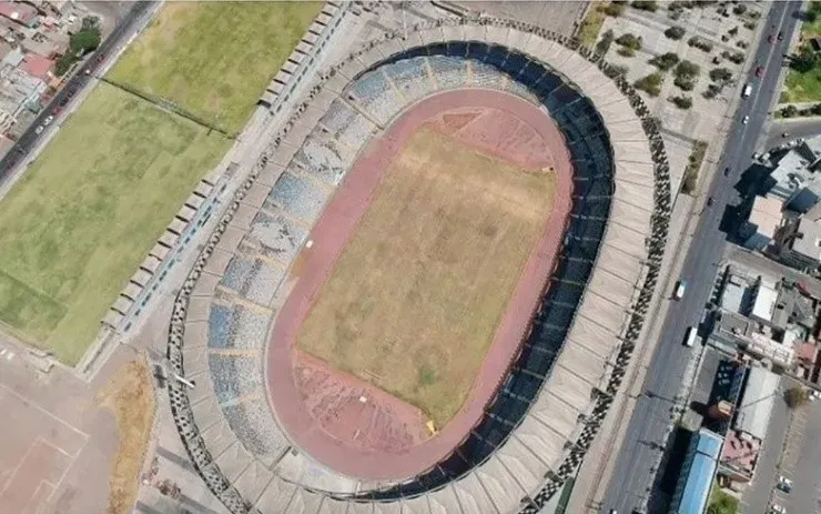 Así estaba la cancha del Calvo y Bascuñán hasta hace un par de semanas. | Foto: Archivo.