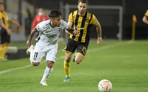 Colo Colo supo vencer por 2-1 a Peñarol en el Monumental en la edición 2020 de la Copa Libertadores. | Foto: Getty Images.